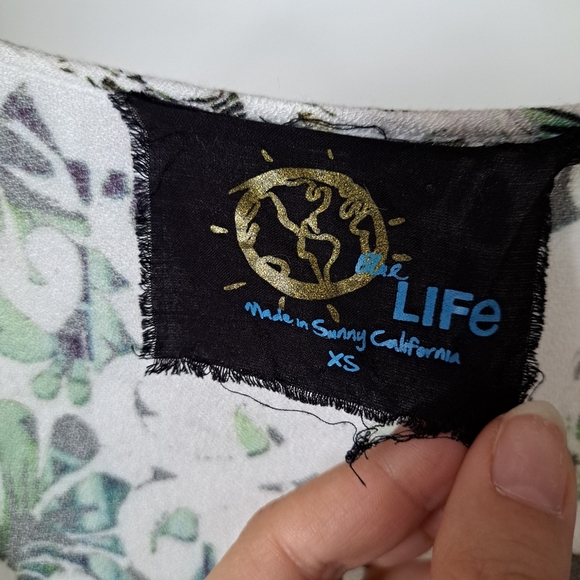 Blue Life | White , black & green deep v neck shorts romper/ Jumpsuit - Picture 10 of 11